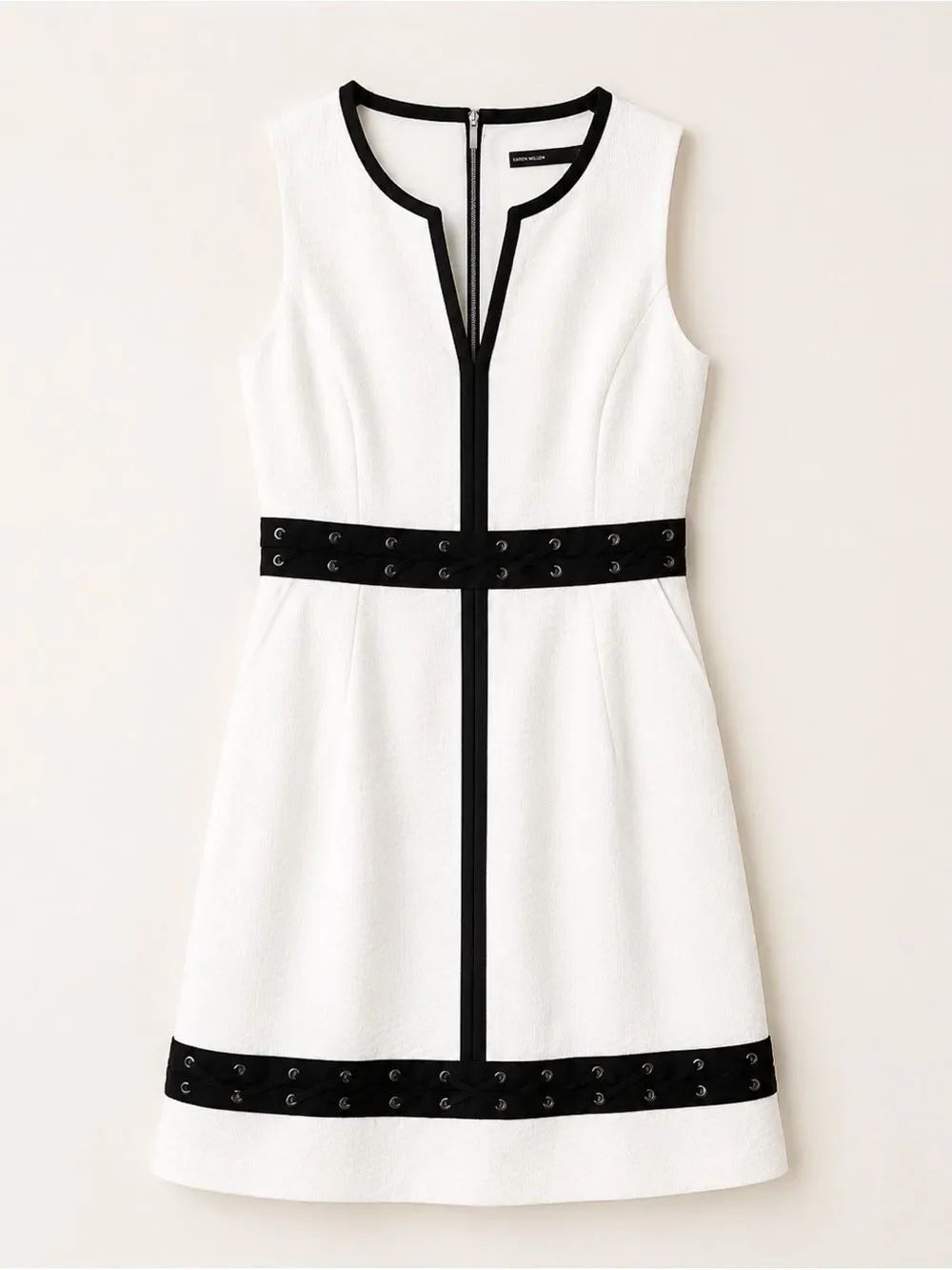 Karen Millen Sleeveless Dress Size 6 Ivory Black Grommet Detail Edgy Modern
